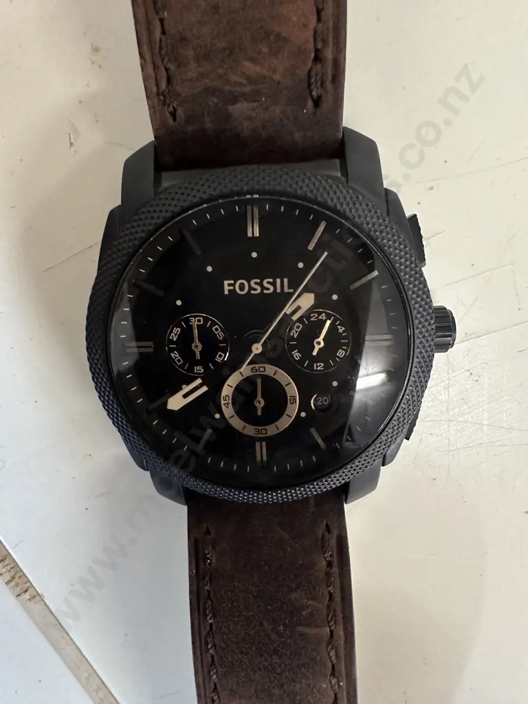FOSSIL Machine Chronograph Watch With a Dark Brown Leather Strap. FS5251SET Image 1++